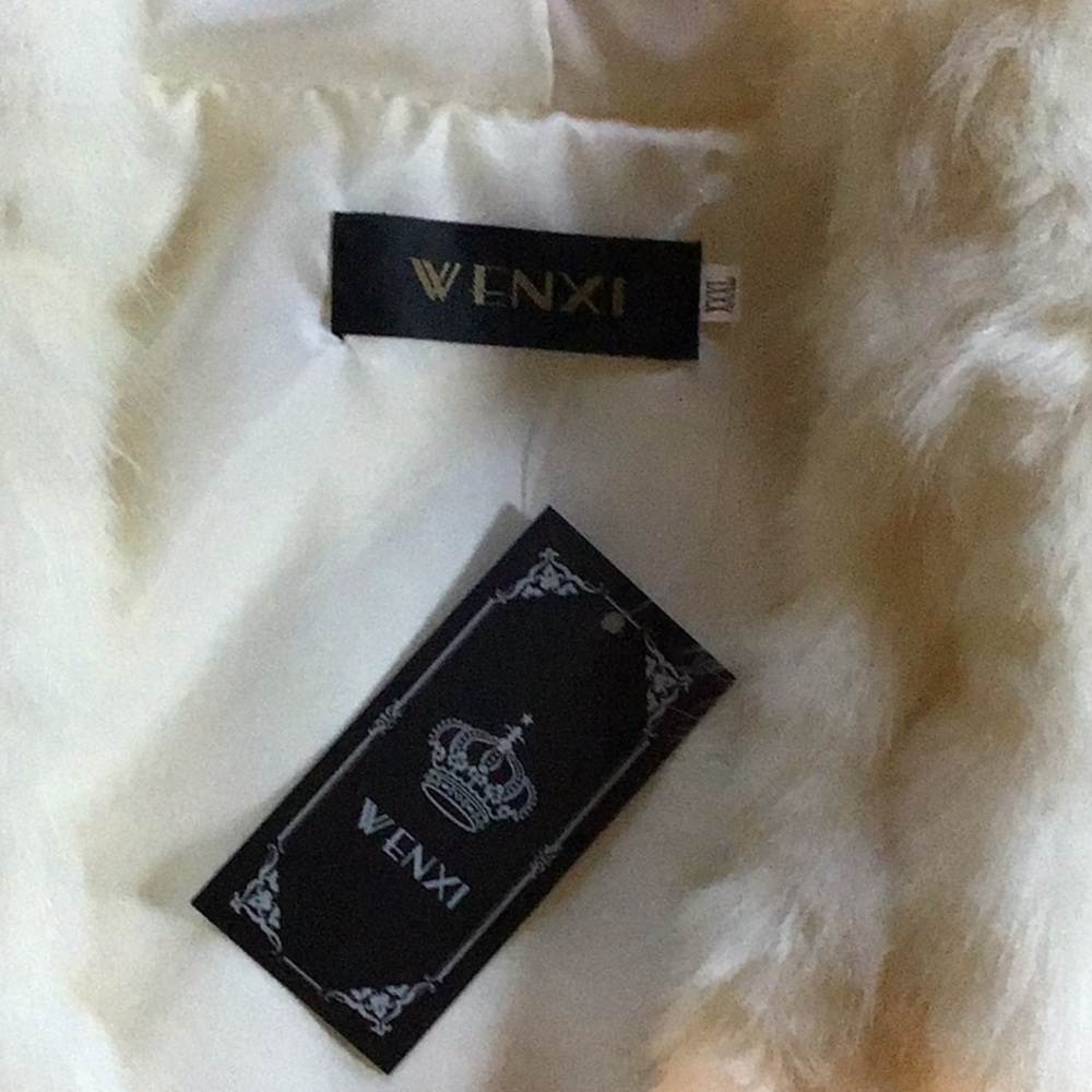 White Rabbit sleeveless coat - Picture 3 of 8